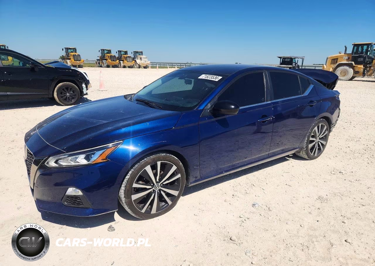 2022 Nissan Altima Sr