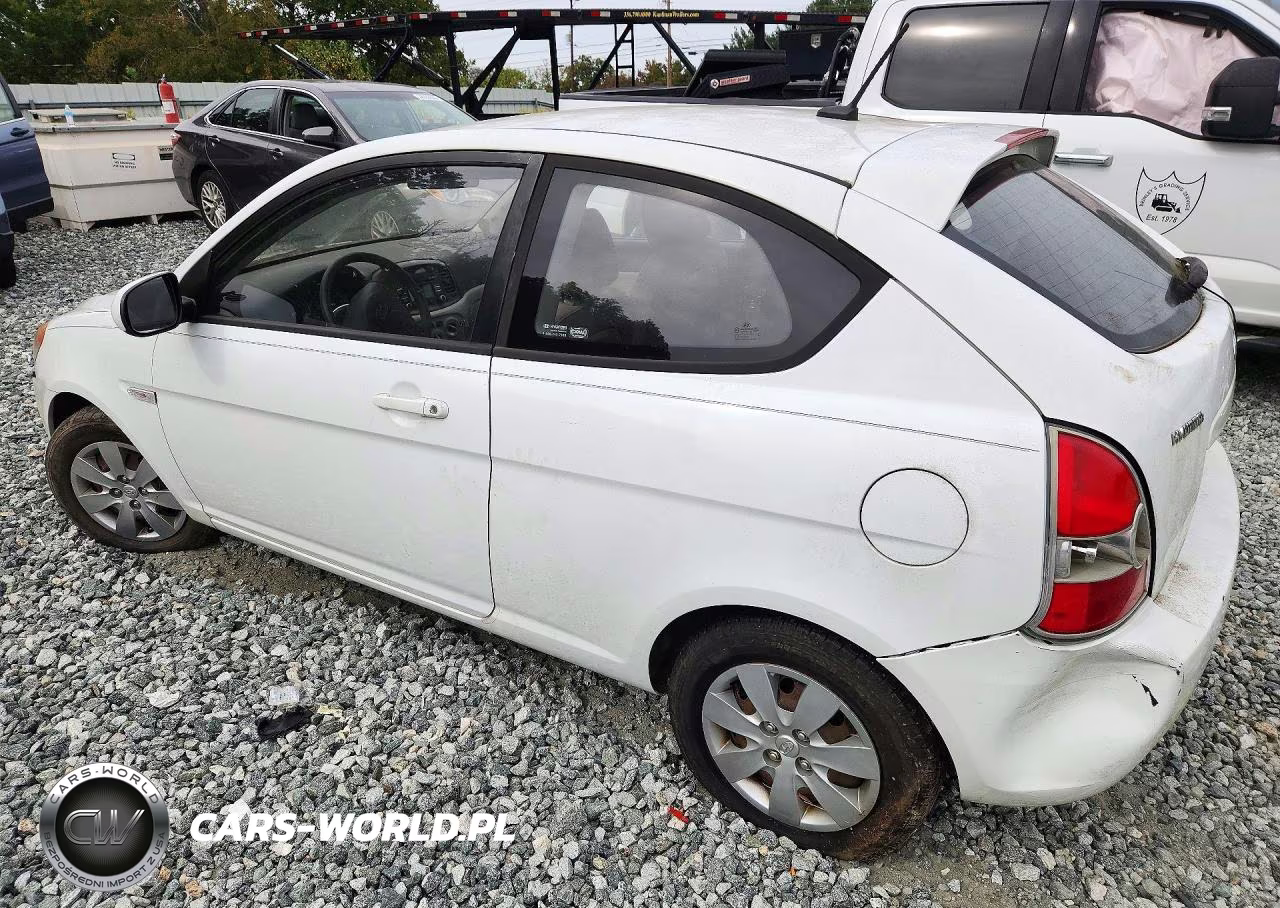 2011 Hyundai Accent Gs VIN:KMHCM3AC2BU198390 - 2