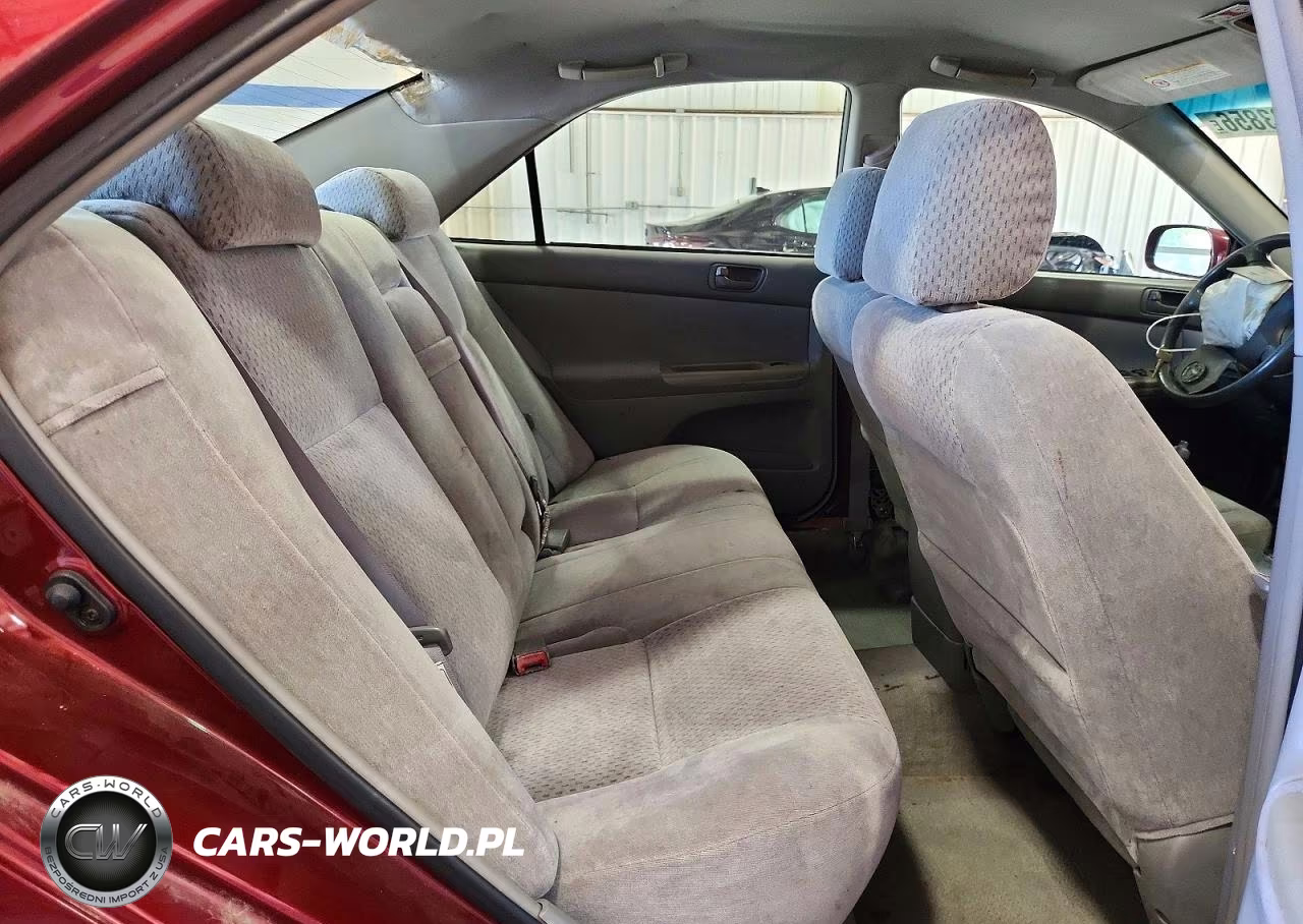 2003 Toyota Camry Le VIN:4T1BE32K43U234855 - 10