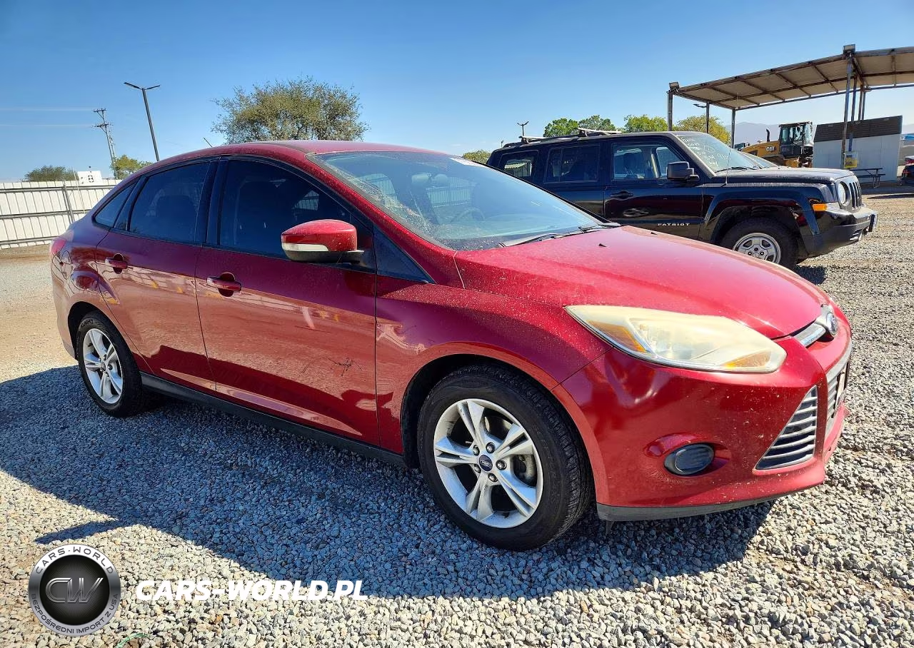 2014 Ford Focus Se VIN:1FADP3F21EL432289 - 4