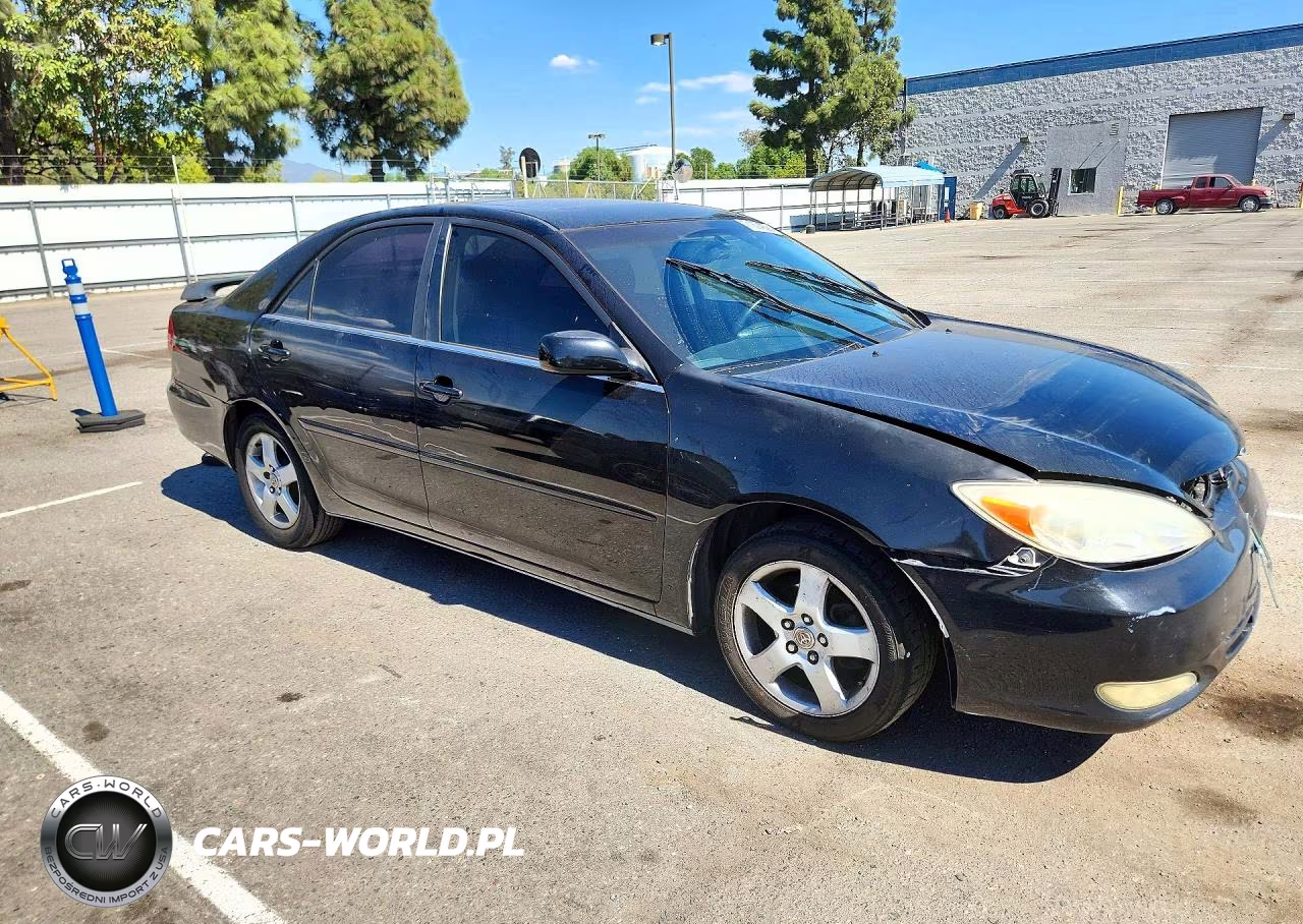 2002 Toyota Camry Se VIN:JTDBE32KX20034587 - 4