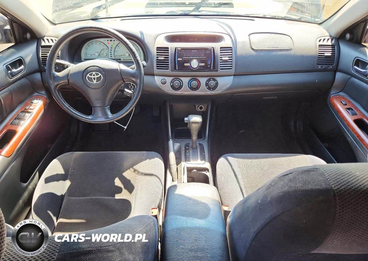 2002 Toyota Camry Se VIN:JTDBE32KX20034587 - 8