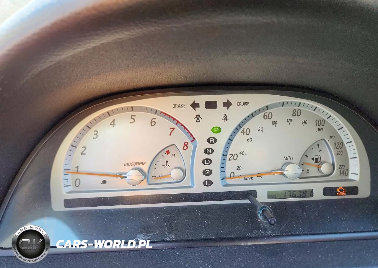 2002 Toyota Camry Se VIN:JTDBE32KX20034587 - 9