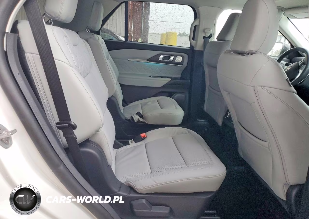 2026 Ford Explorer Platinum VIN:1FMUK8HH5TGA88040 - 11