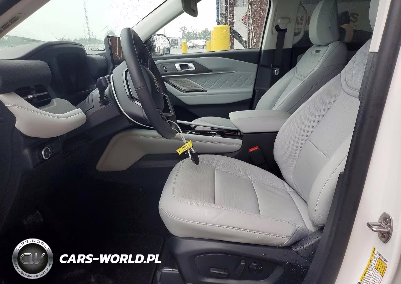2026 Ford Explorer Platinum VIN:1FMUK8HH5TGA88040 - 7