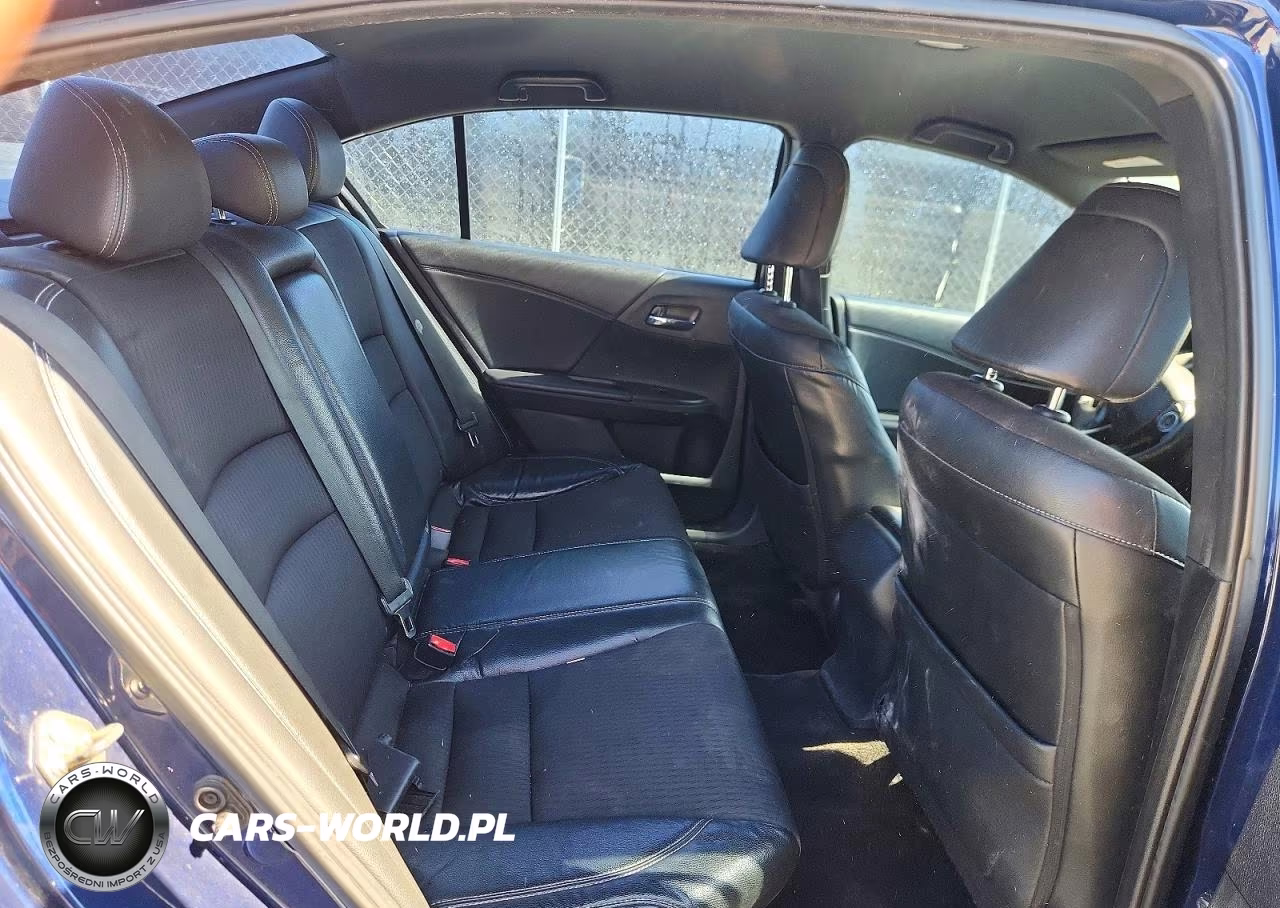 2016 Honda Accord Sport VIN:1HGCR2F5XGA130617 - 10
