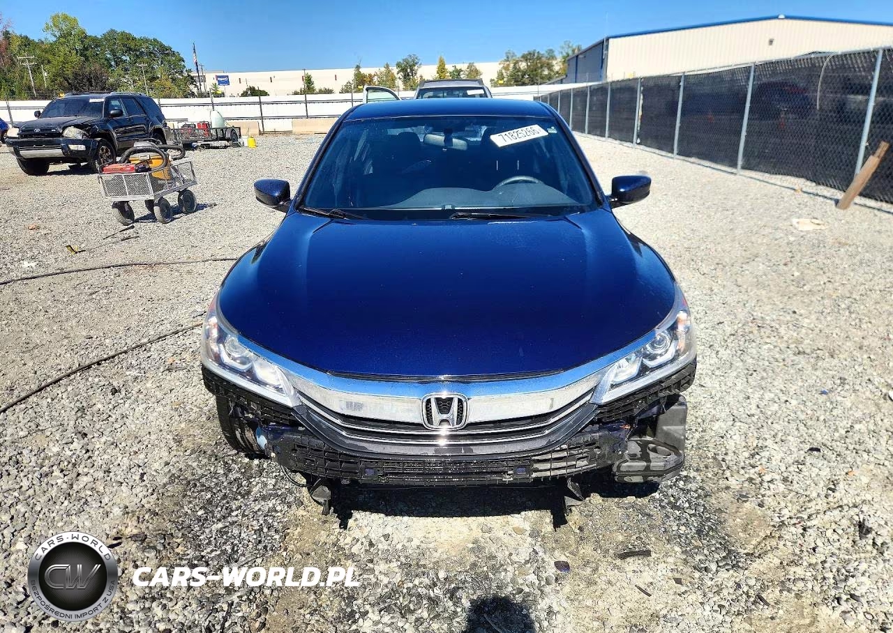 2016 Honda Accord Sport VIN:1HGCR2F5XGA130617 - 5