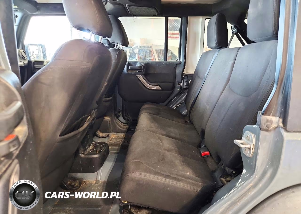 2015 Jeep Wrangler Unlimited Sport VIN:1C4BJWDG7FL654369 - 11