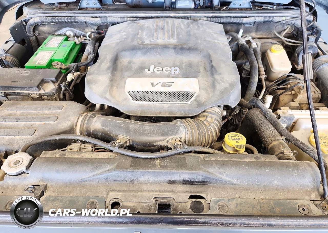 2015 Jeep Wrangler Unlimited Sport VIN:1C4BJWDG7FL654369 - 12