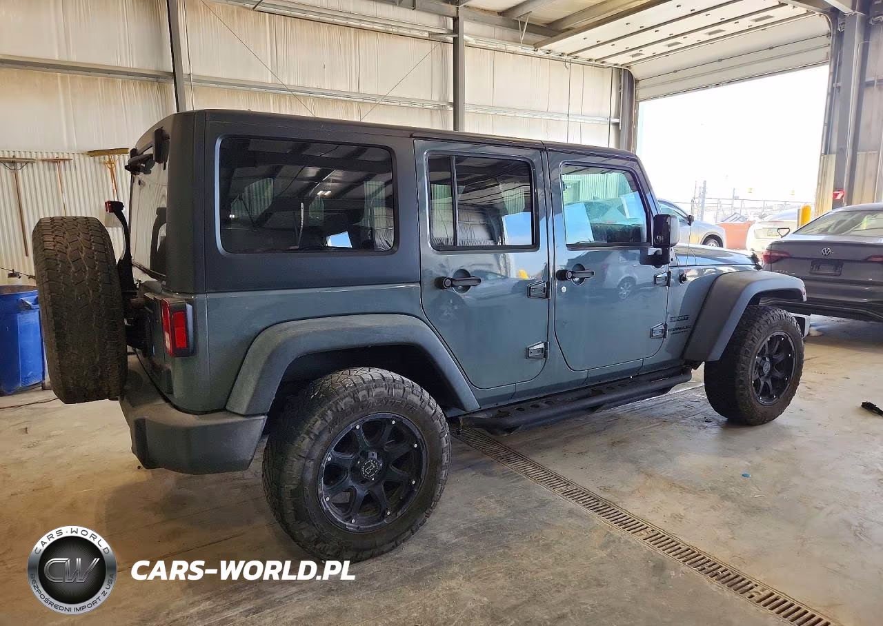 2015 Jeep Wrangler Unlimited Sport VIN:1C4BJWDG7FL654369 - 3