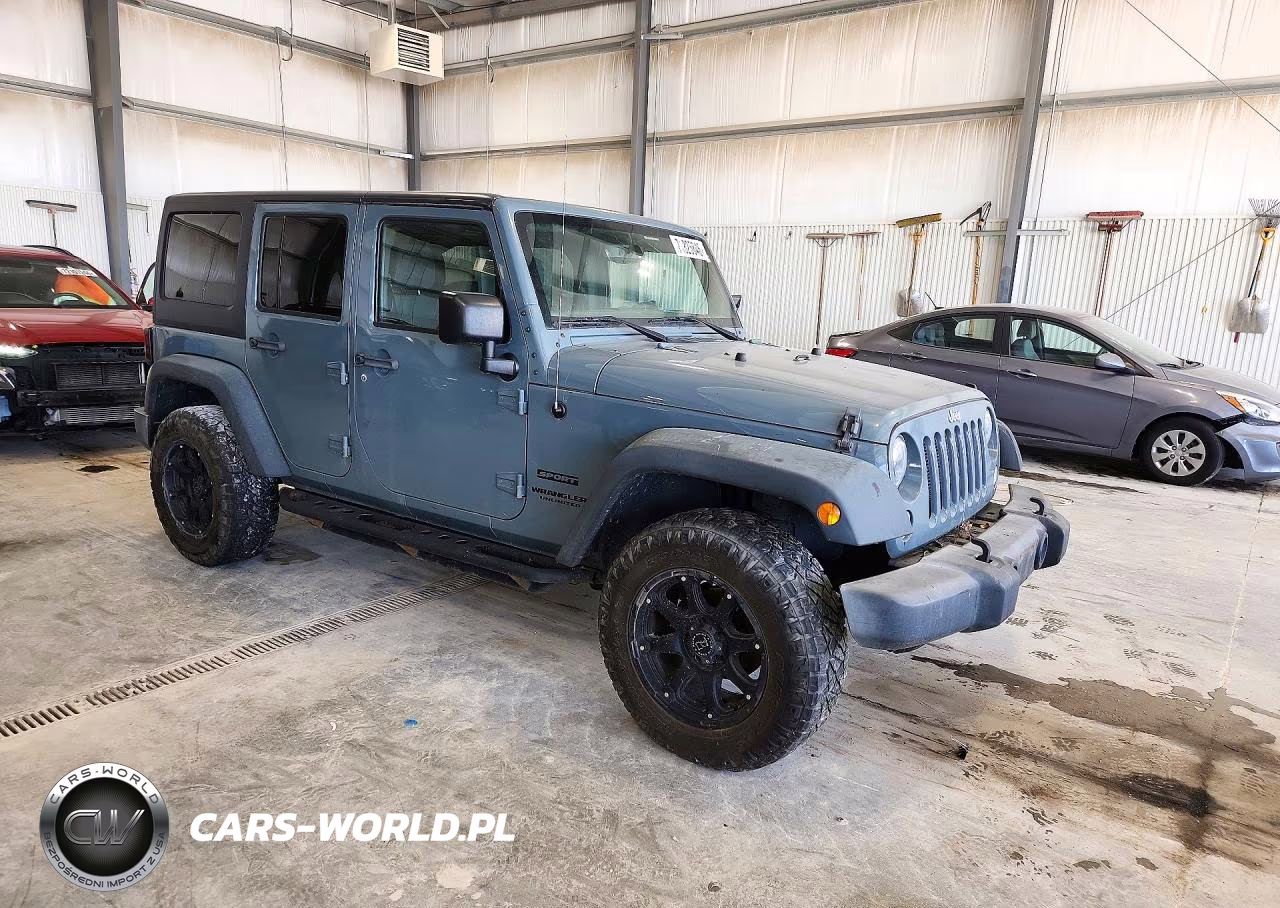2015 Jeep Wrangler Unlimited Sport VIN:1C4BJWDG7FL654369 - 4