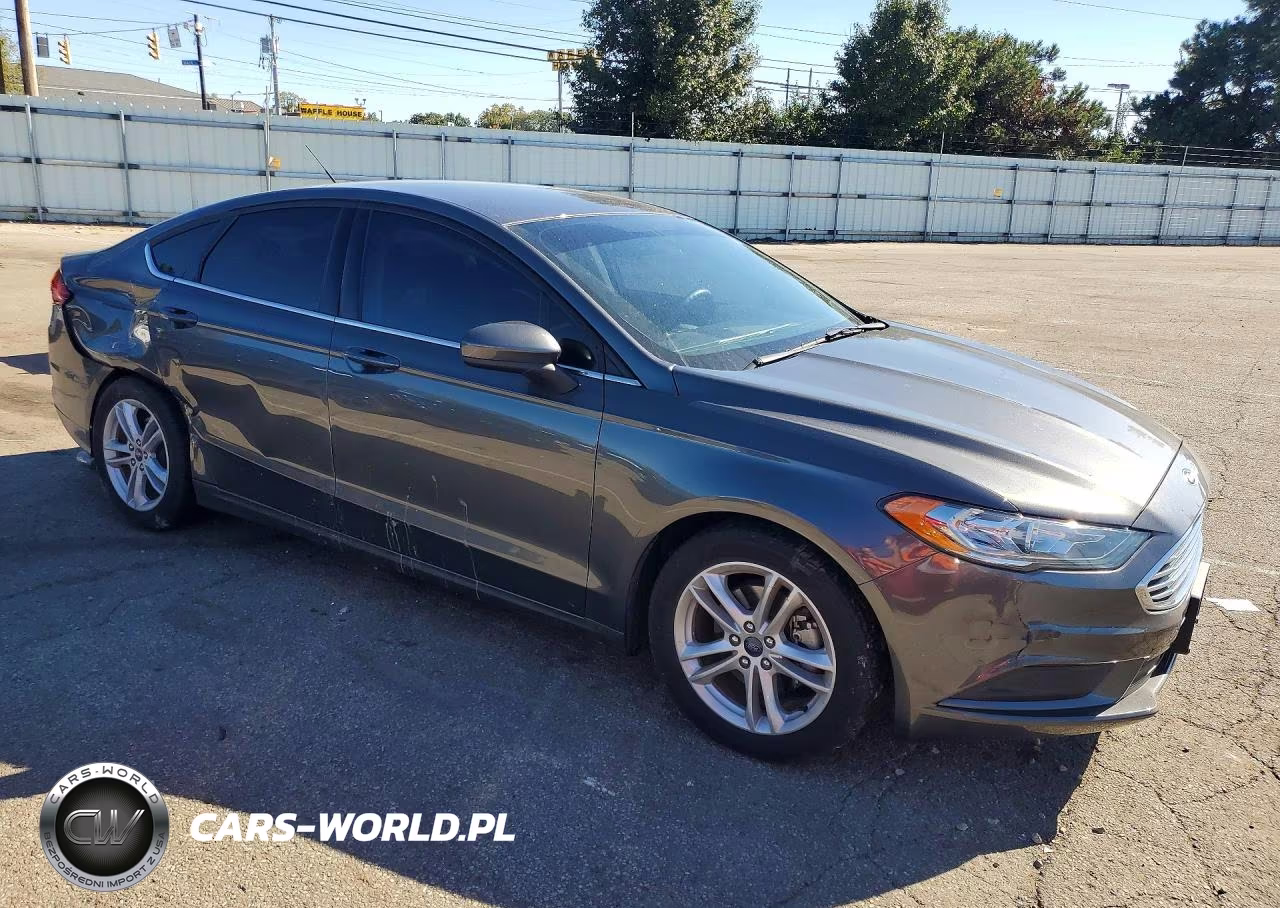 2018 Ford Fusion Se VIN:3FA6P0H77JR196176 - 4