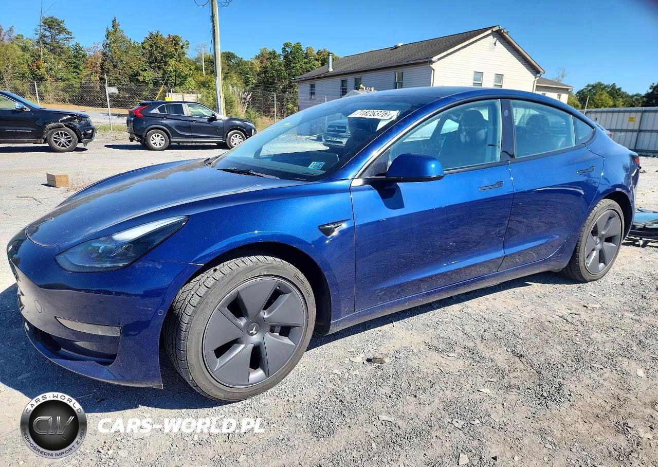 2022 Tesla Model 3 – zdjęcie 1 z 13