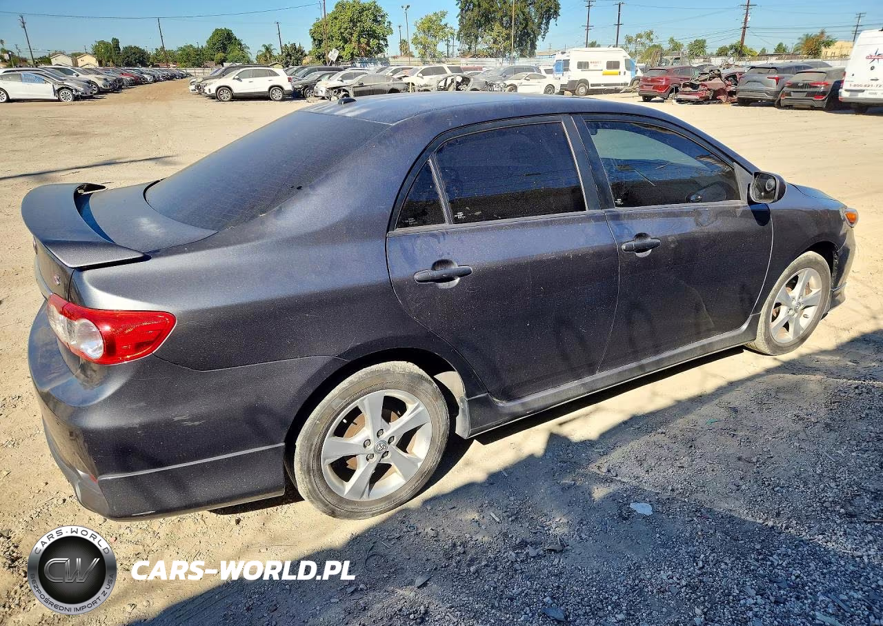 TOYOTA COROLLA BA VIN:2T1BU4EE1BC746233 - 3