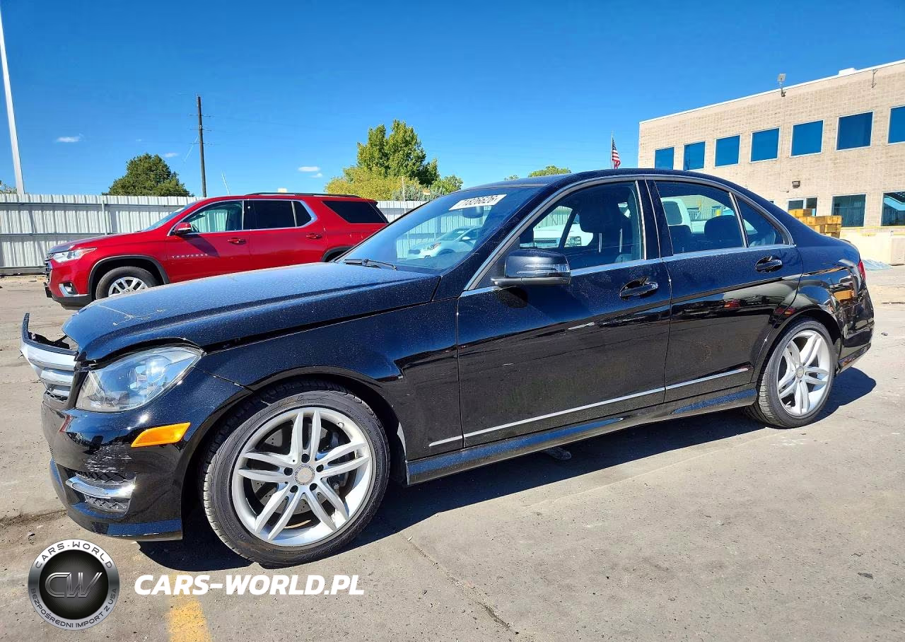 2013 Mercedes-Benz C 300 4Matic – zdjęcie 1 z 12