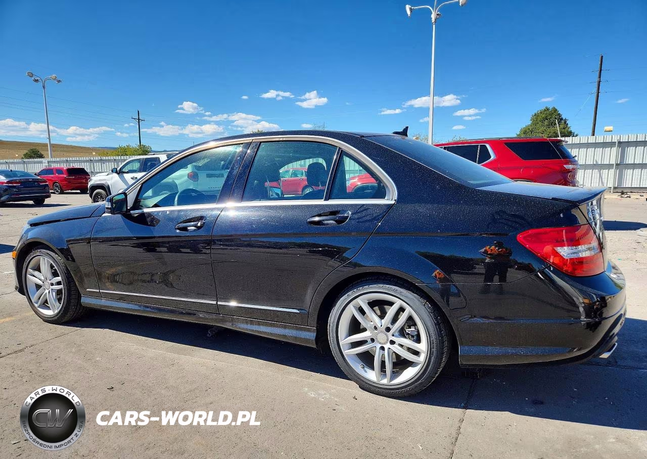 2013 Mercedes-Benz C 300 4Matic VIN:WDDGF8AB7DG077866 - 2