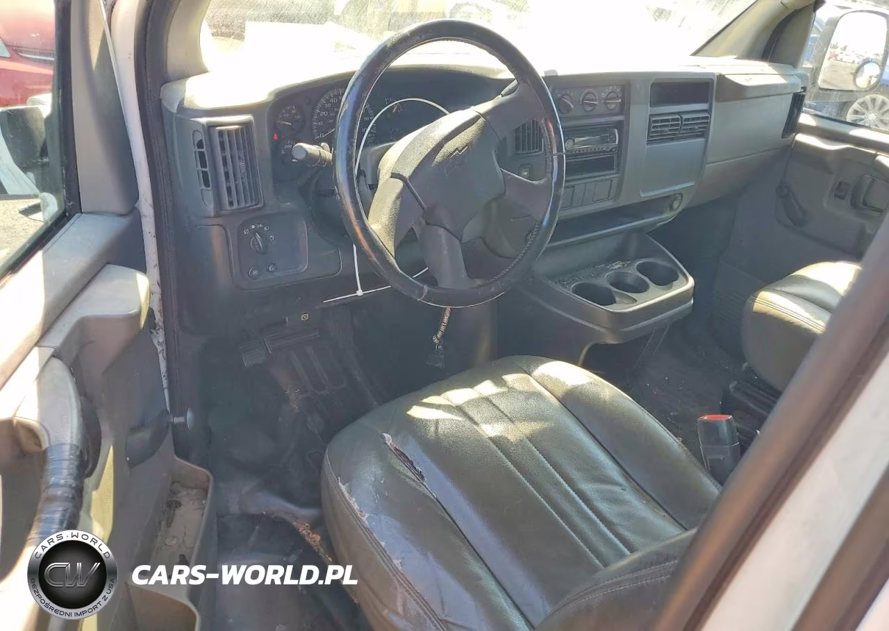 2005 Chevrolet Express 1500 Delivery Van VIN:1GCFG15X051122490 - 8
