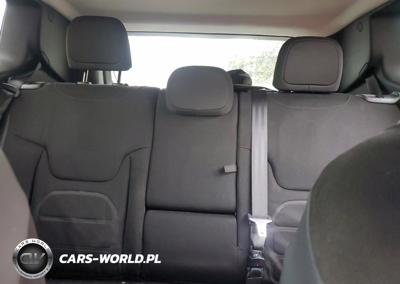 2017 Jeep Renegade Latitude VIN:ZACCJABB6HPF53434 - 10