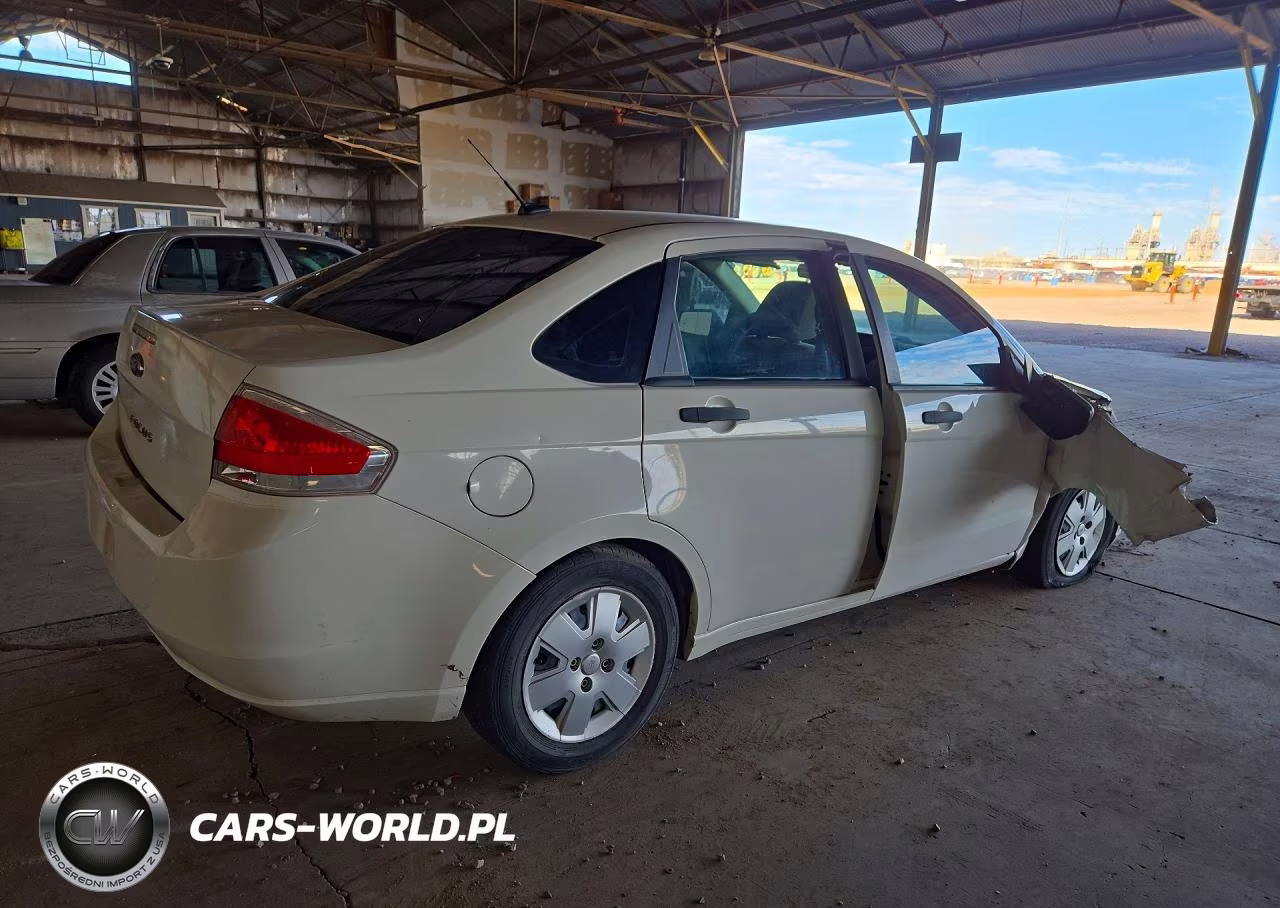 2010 Ford Focus S VIN:1FAHP3EN9AW263449 - 3