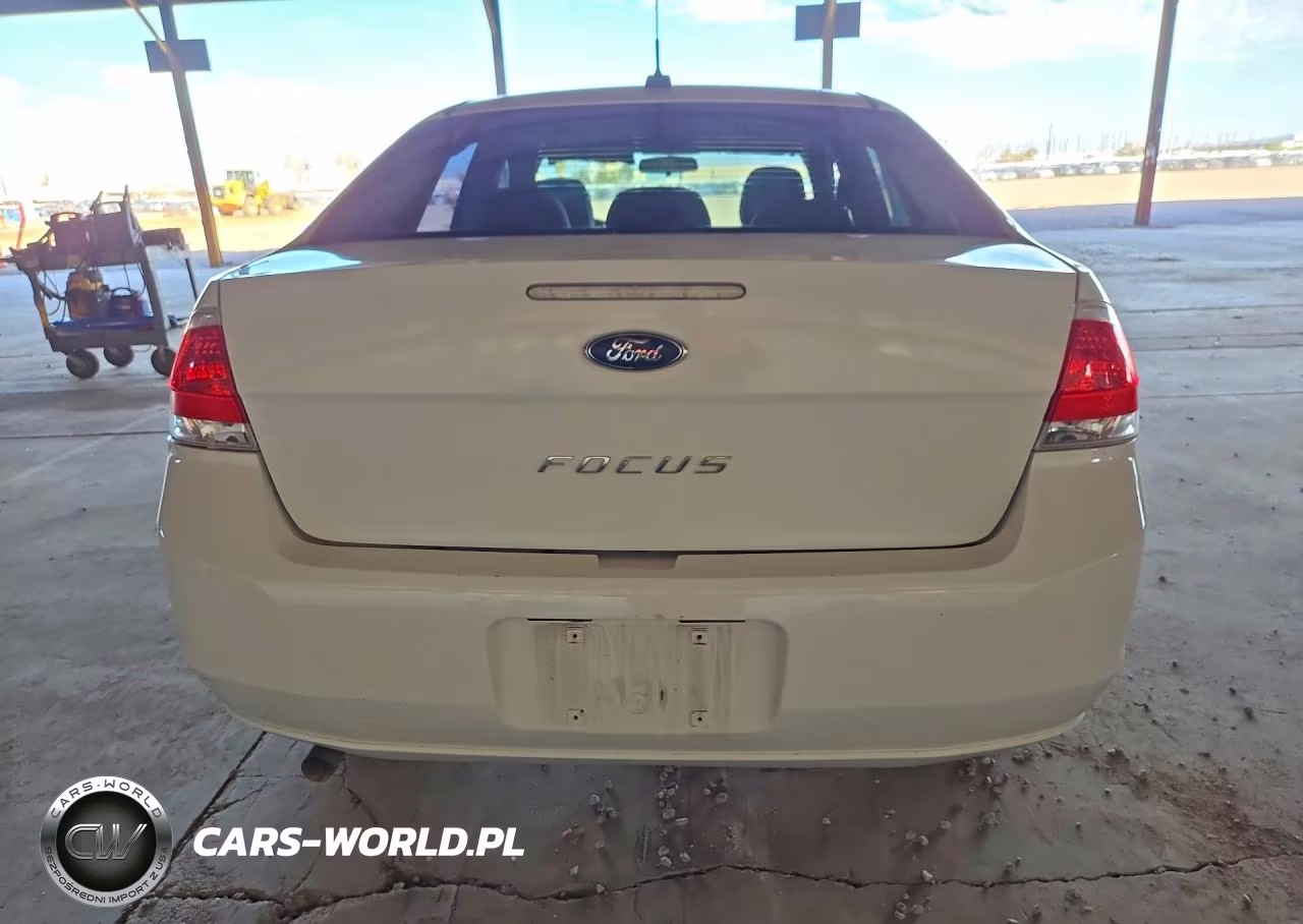 2010 Ford Focus S VIN:1FAHP3EN9AW263449 - 6