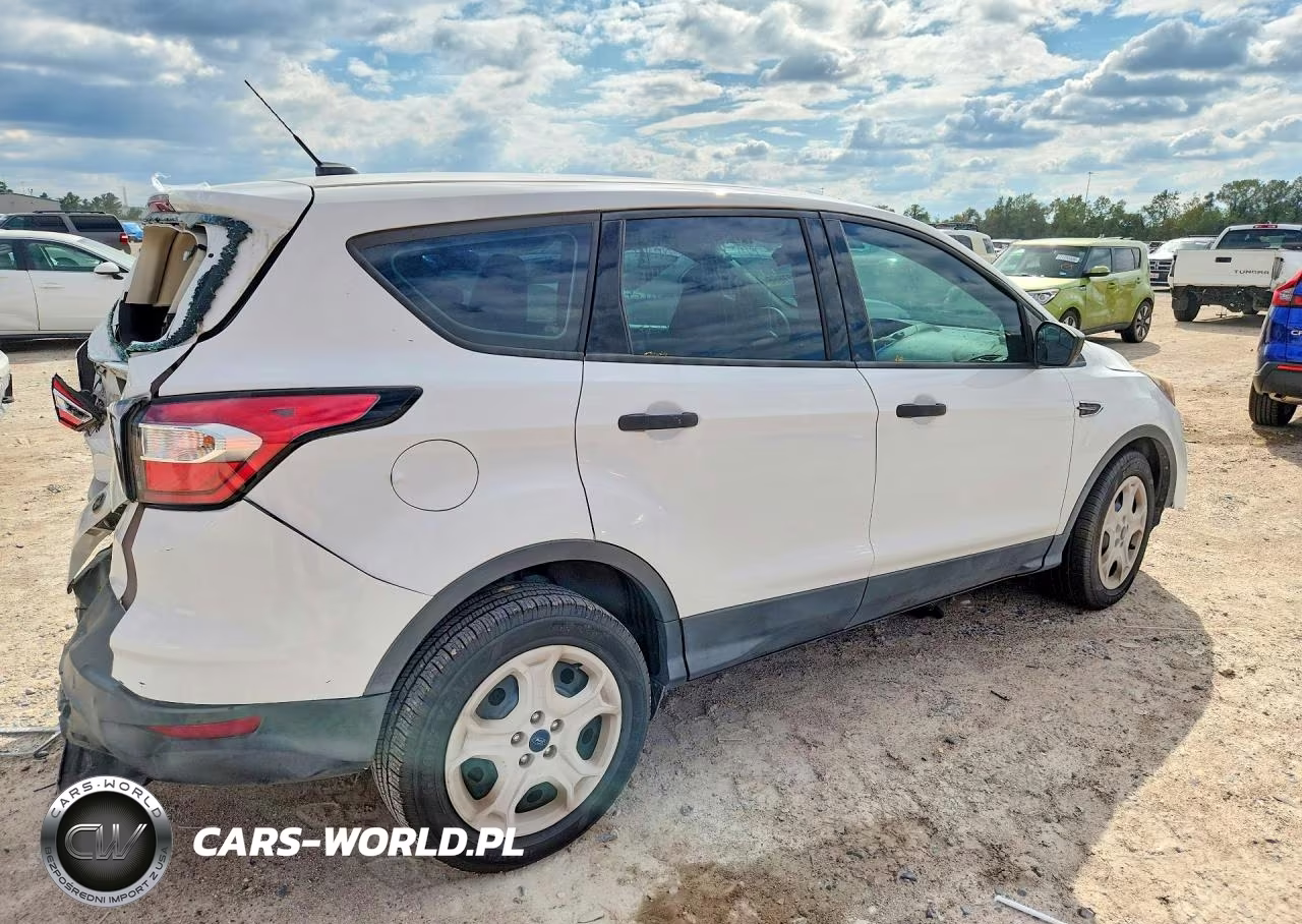 2018 Ford Escape S VIN:1FMCU0F70JUB24264 - 3
