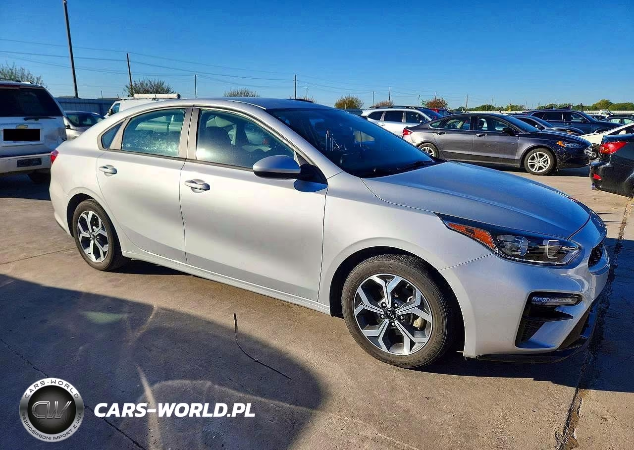 2021 Kia Forte Lxs VIN:3KPF24AD0ME377096 - 4