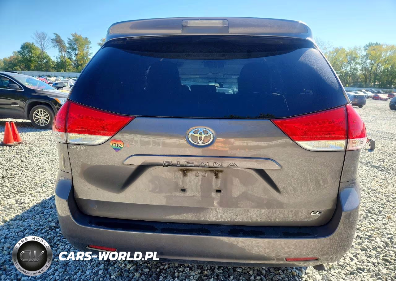 2012 Toyota Sienna Le VIN:5TDKK3DC1CS193320 - 6