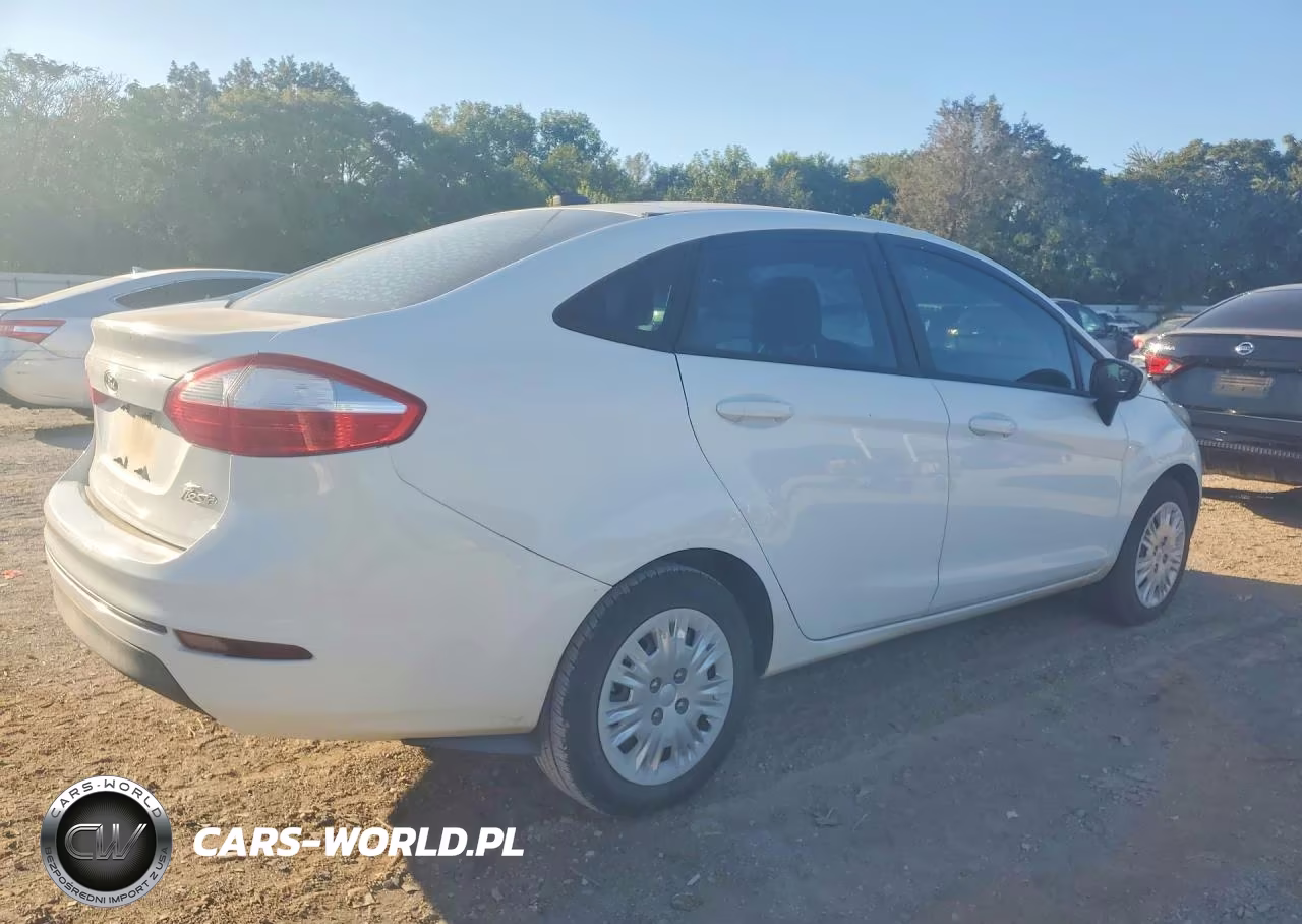 2016 Ford Fiesta S VIN:3FADP4AJ0GM164888 - 3