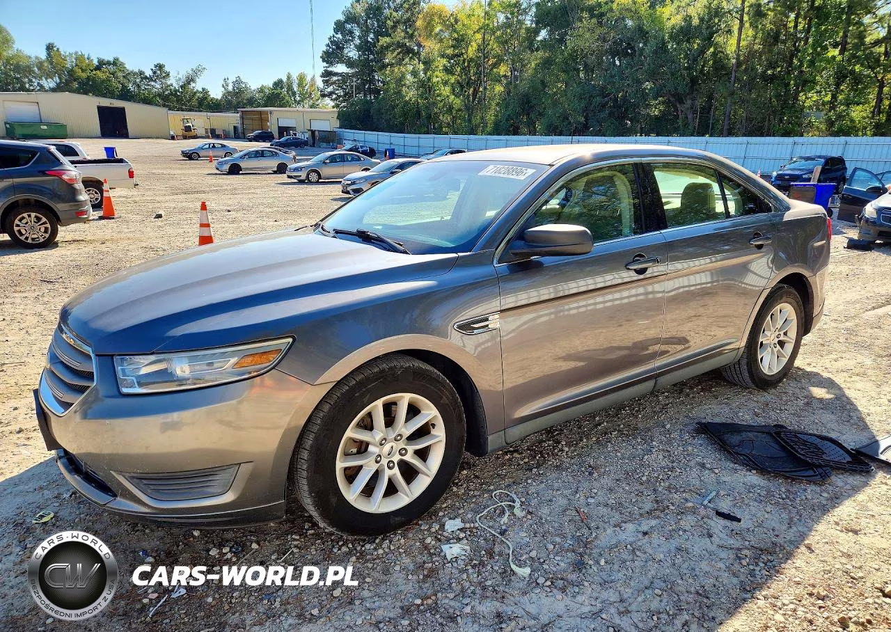2013 Ford Taurus Se