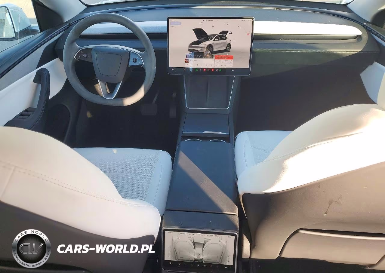 2026 Tesla Model Y VIN:7SAYGDEE5TF329151 - 8