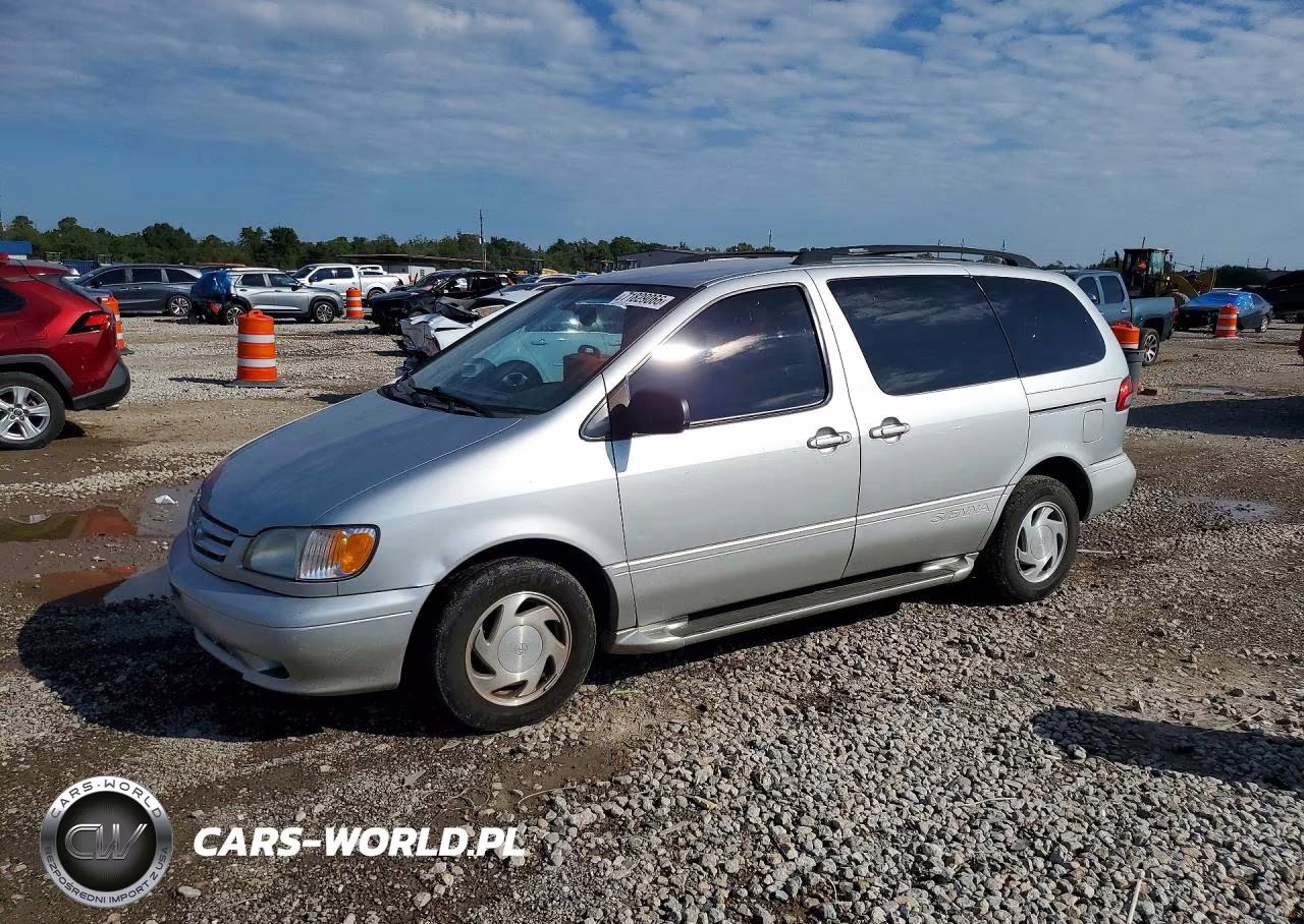2002 Toyota Sienna Le