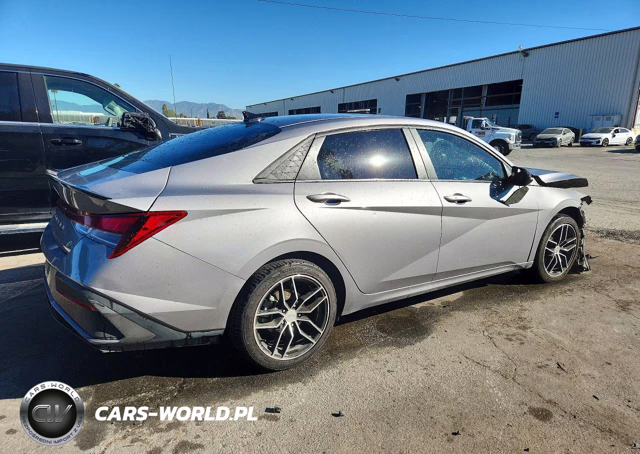 2025 Hyundai Elantra Sel Sport VIN:KMHLM4DG3SU039592 - 3