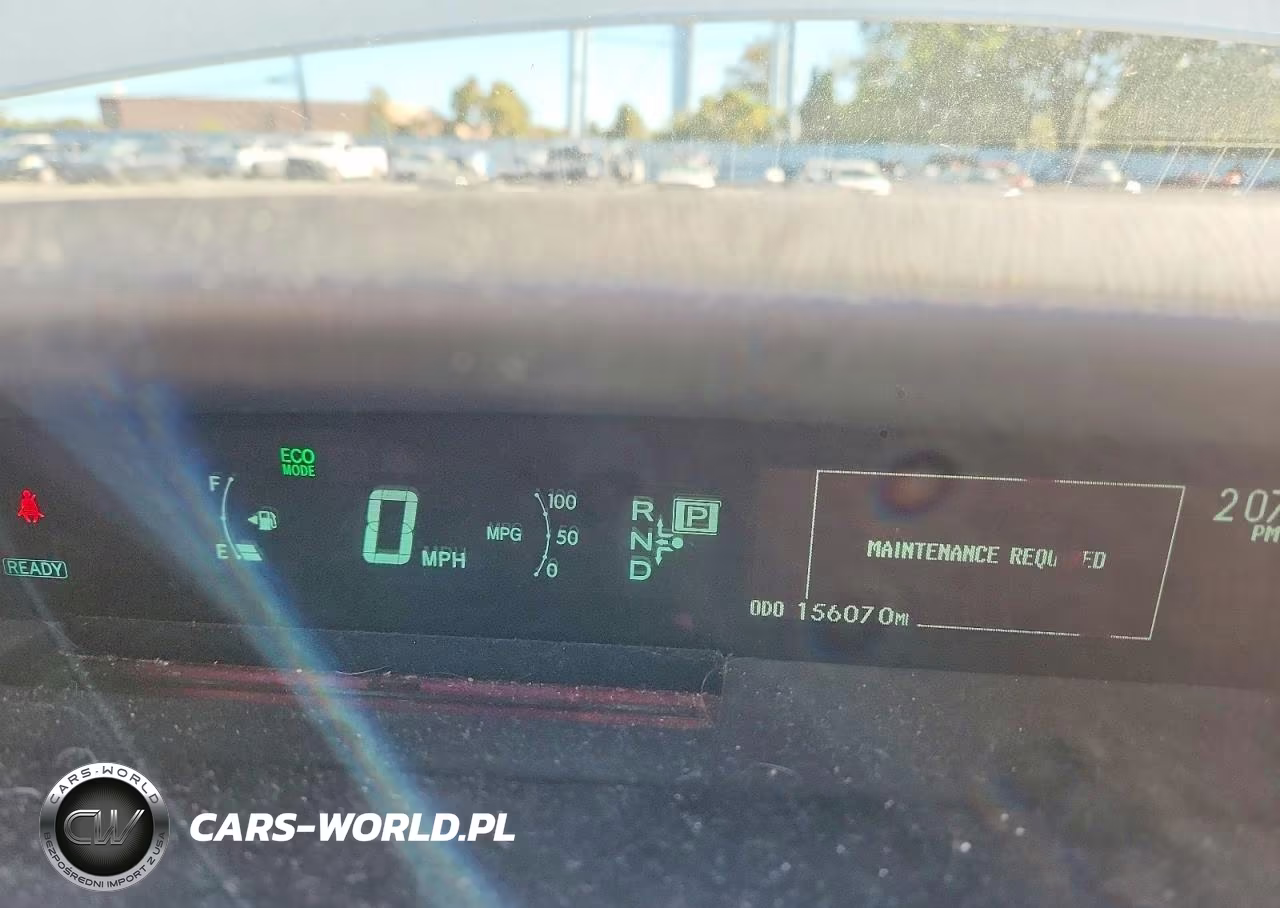 2014 Toyota Prius Two VIN:JTDKN3DU5E1825137 - 9