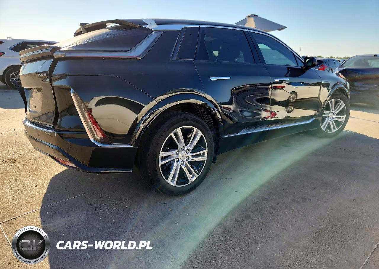 2024 Cadillac Lyriq Tech VIN:1GYKPMRK7RZ108702 - 3