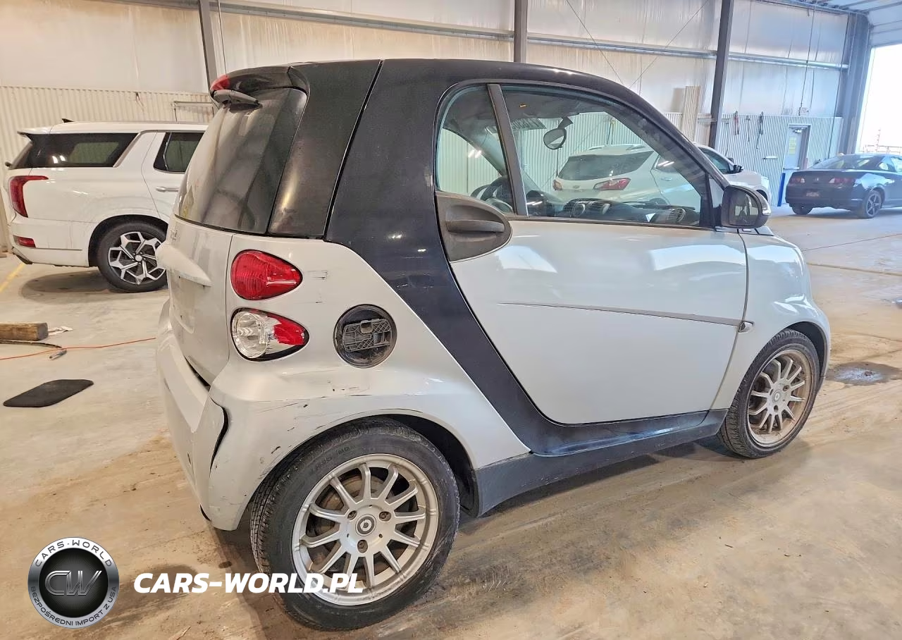 2011 Smart Fortwo Pure VIN:WMEEJ3BA7BK422656 - 3