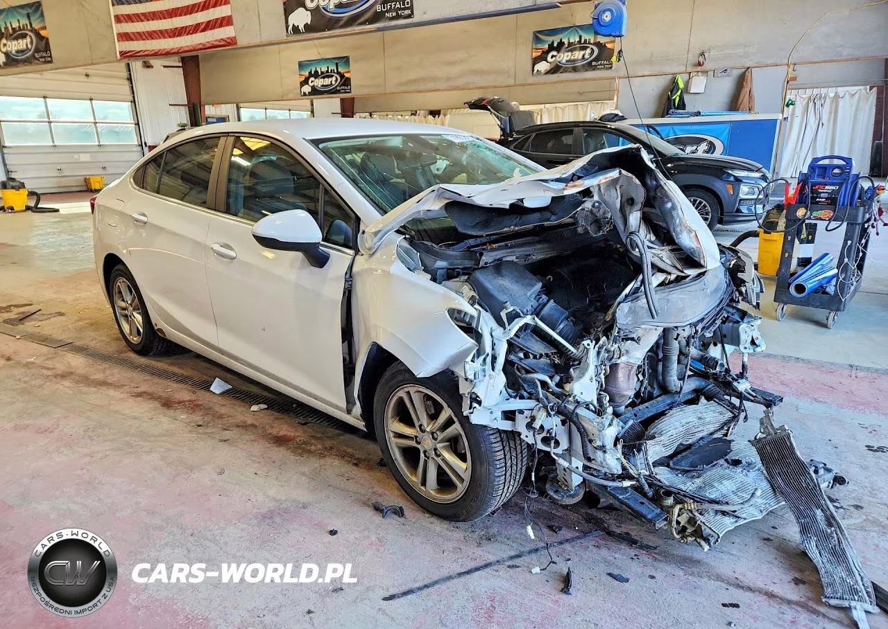 2017 Chevrolet Cruze Lt VIN:1G1BE5SM9H7233295 - 4