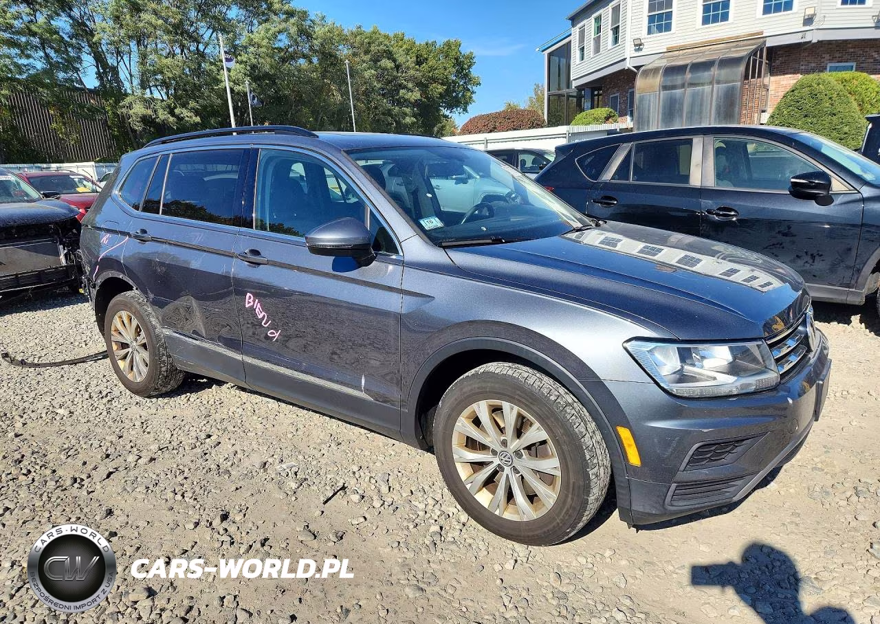 2018 Volkswagen Tiguan Se VIN:3VV2B7AX3JM125890 - 4