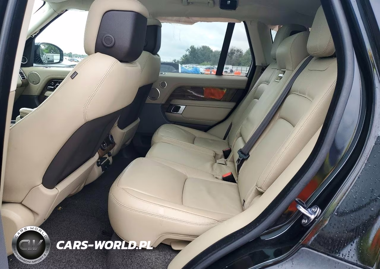 2020 Land Rover Range Rover VIN:SALGR2SU2LA402738 - 11