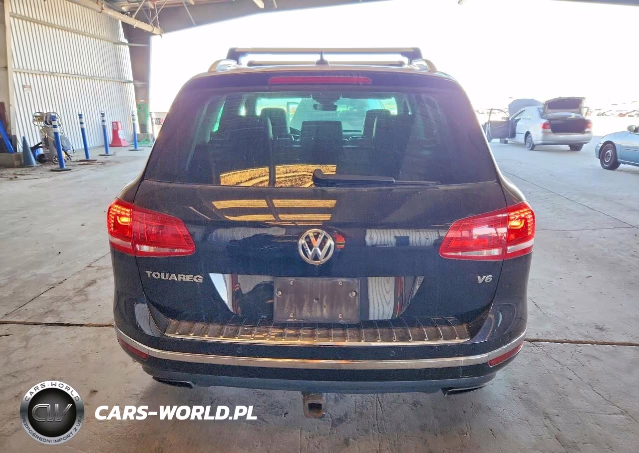2017 Volkswagen Touareg Sport VIN:WVGEF7BP9HD003115 - 6