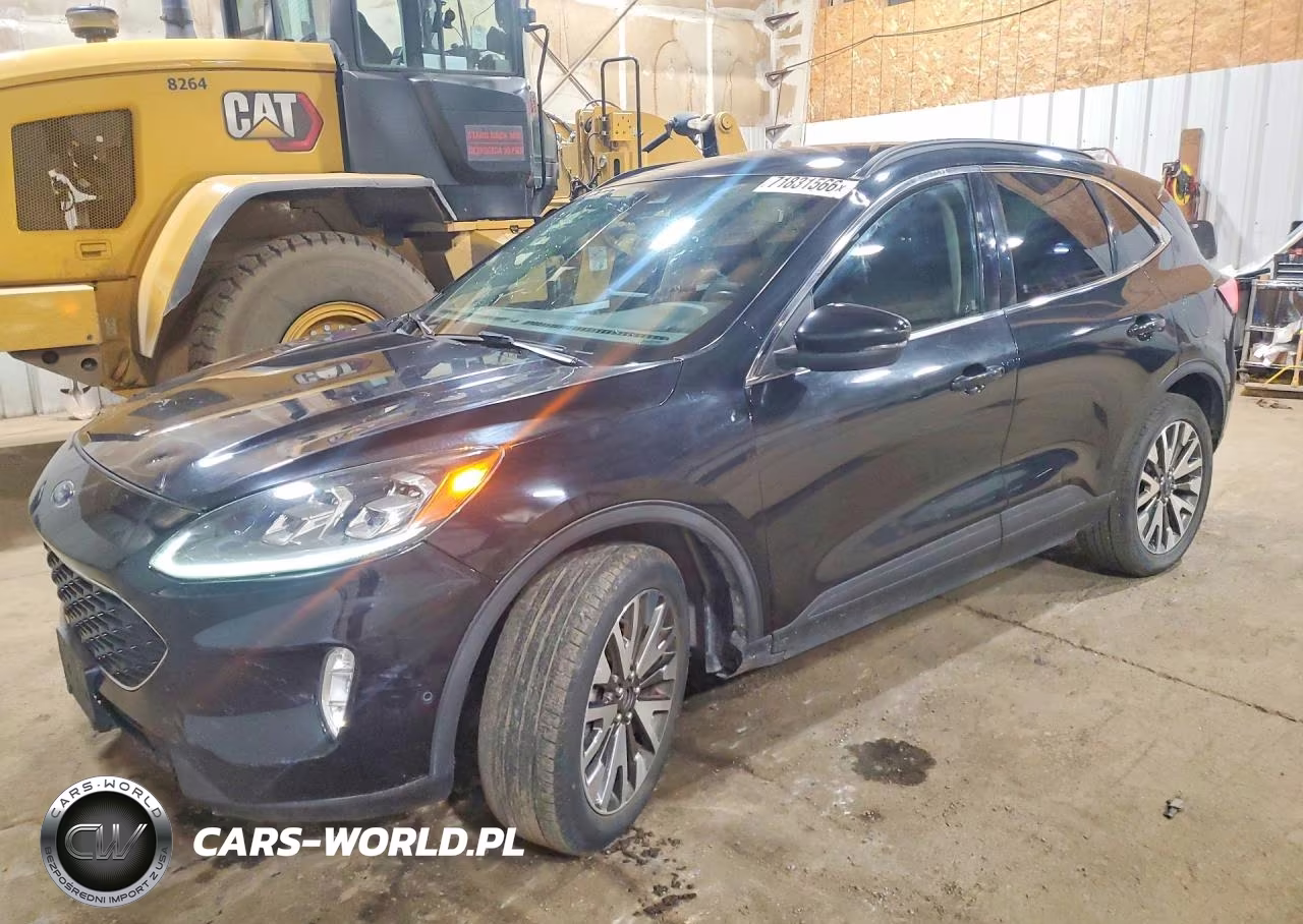 2020 Ford Escape Titanium