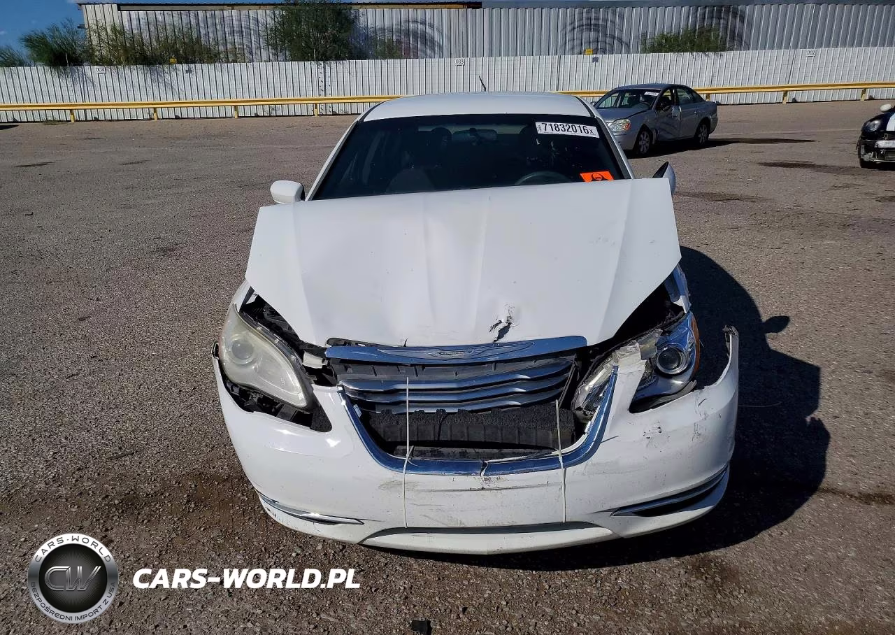 2014 Chrysler 200 Lx VIN:1C3CCBAB4EN168061 - 5