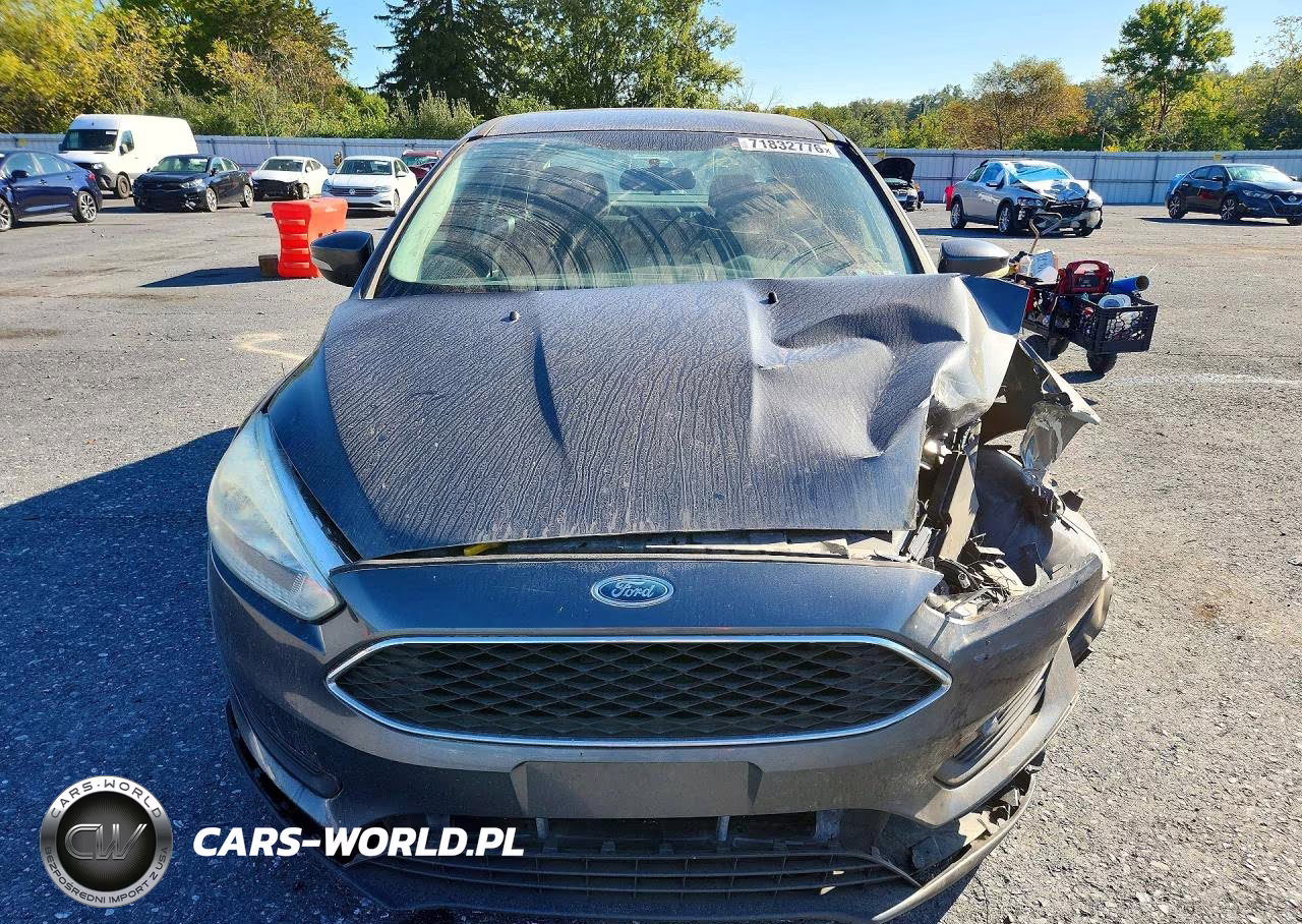 2015 Ford Focus Se VIN:1FADP3F29FL252186 - 5