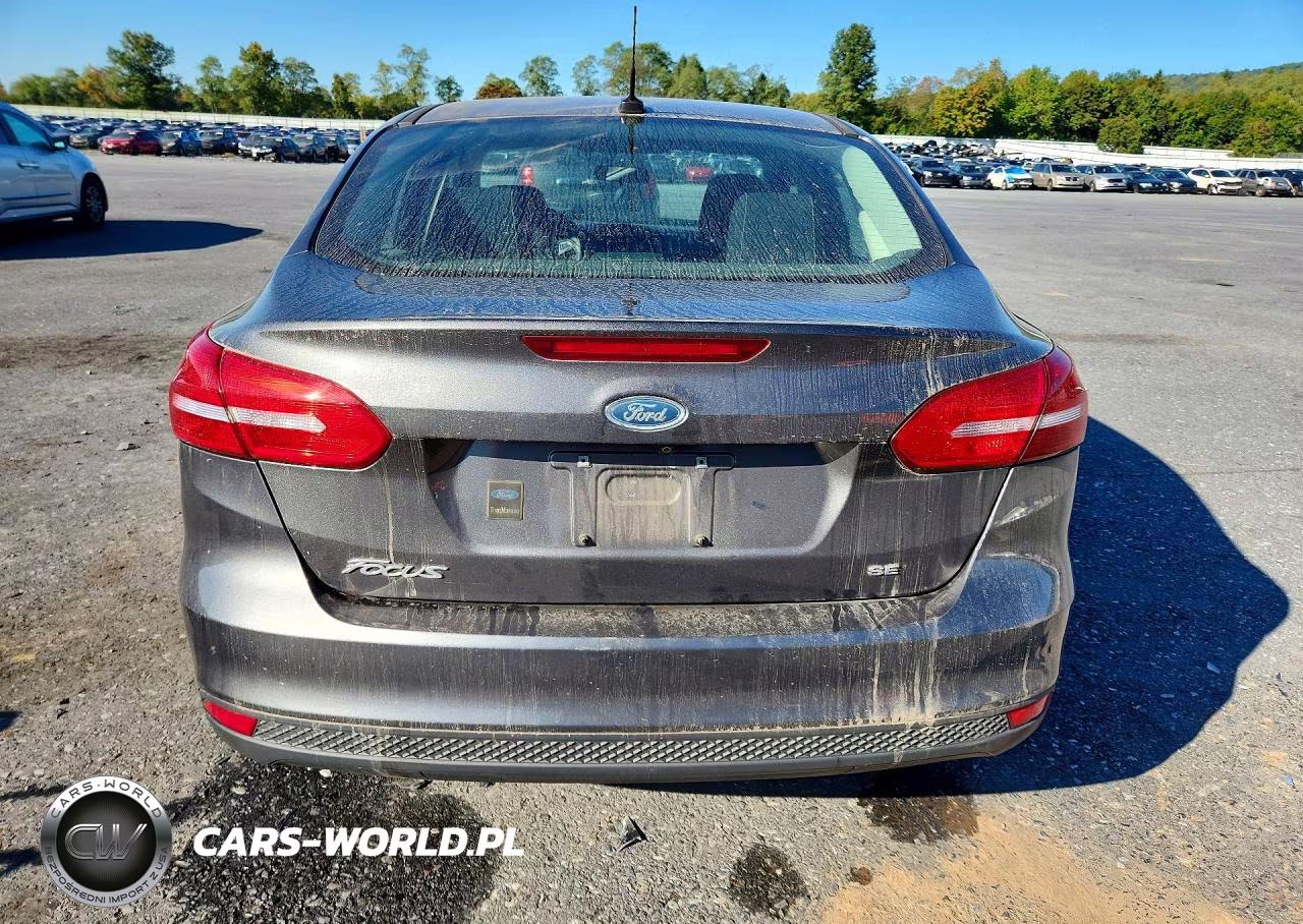 2015 Ford Focus Se VIN:1FADP3F29FL252186 - 6