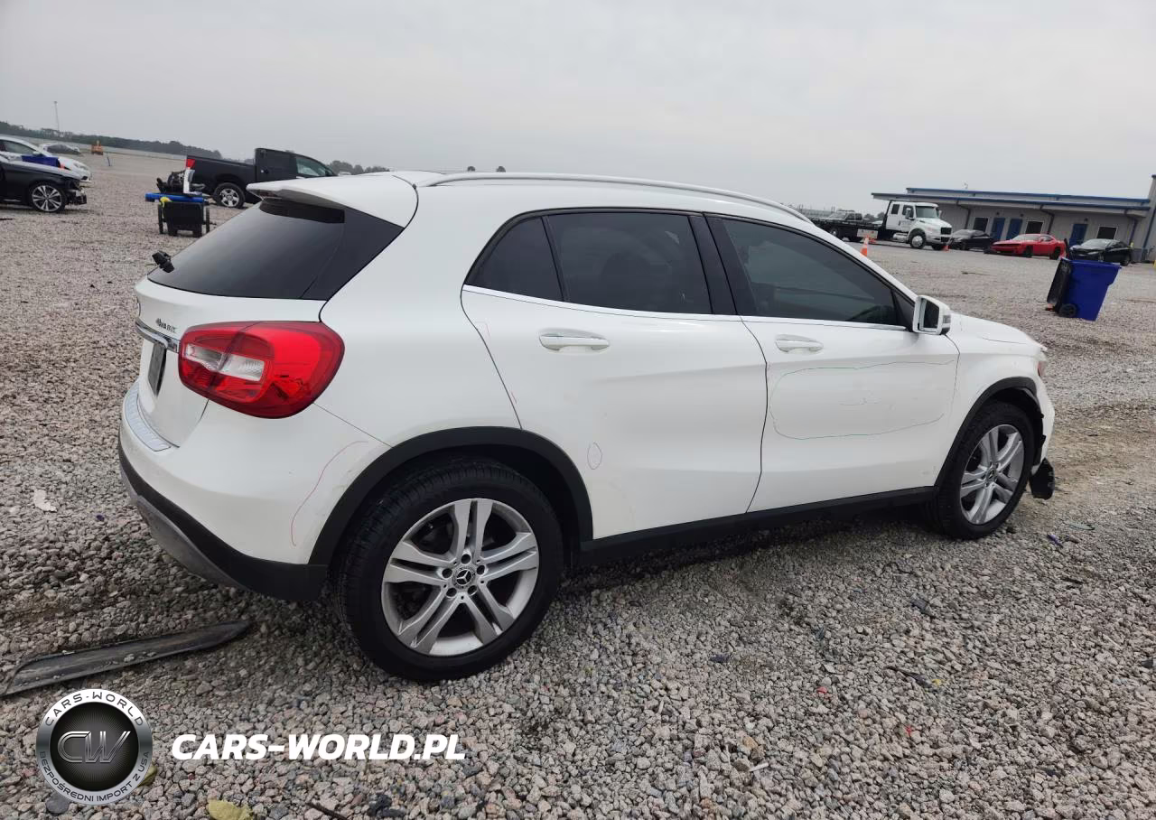 2018 Mercedes-Benz Gla 250 4Matic VIN:WDCTG4GB5JJ479657 - 3