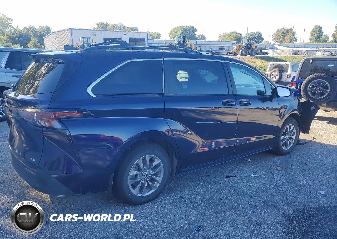 2025 Toyota Sienna Le VIN:5TDBSKFC9SS189456 - 3