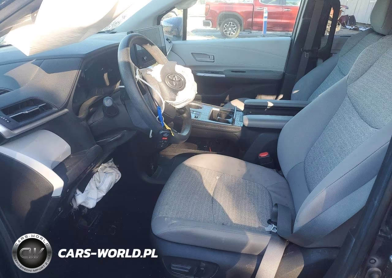 2025 Toyota Sienna Le VIN:5TDBSKFC9SS189456 - 7