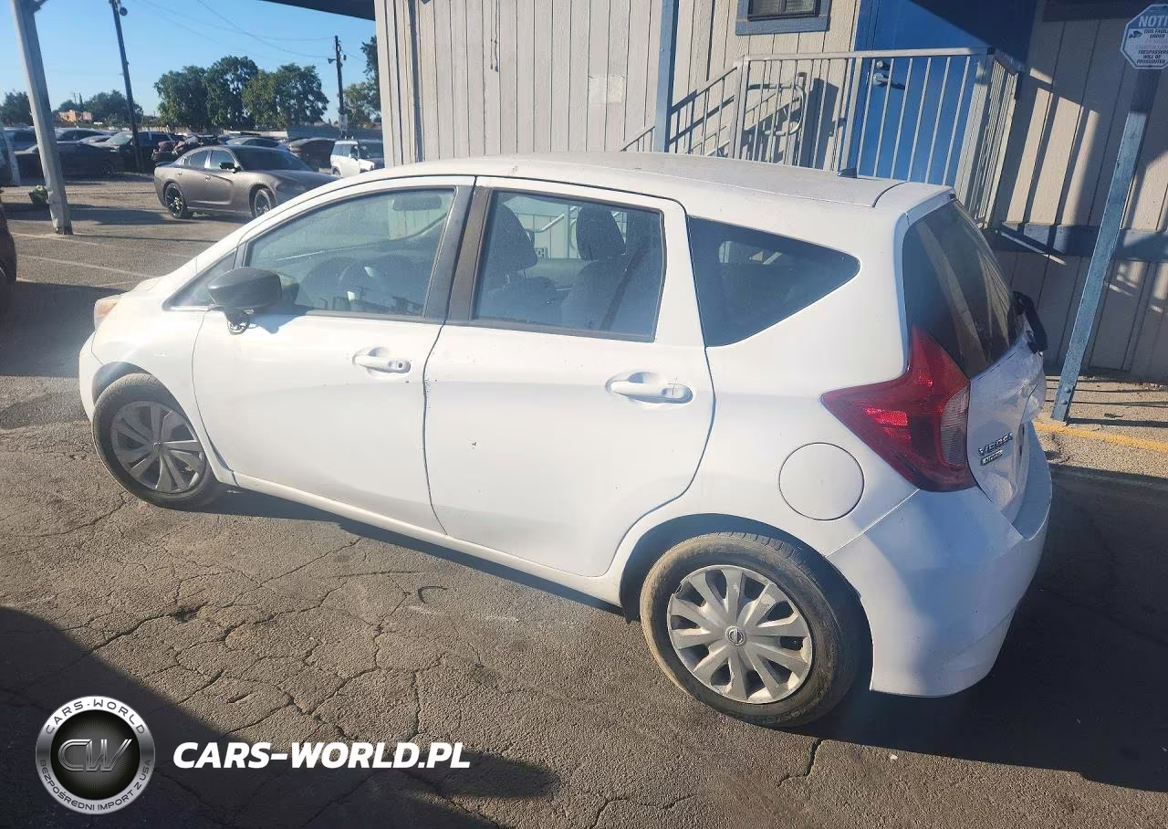 2017 Nissan Versa Note S Plus VIN:3N1CE2CP3HL352185 - 2