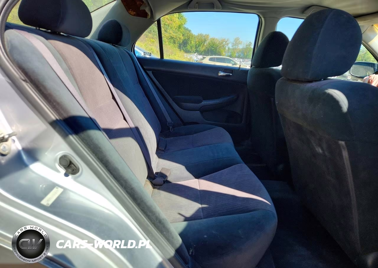 2003 Honda Accord Dx VIN:1HGCM56113A106990 - 10