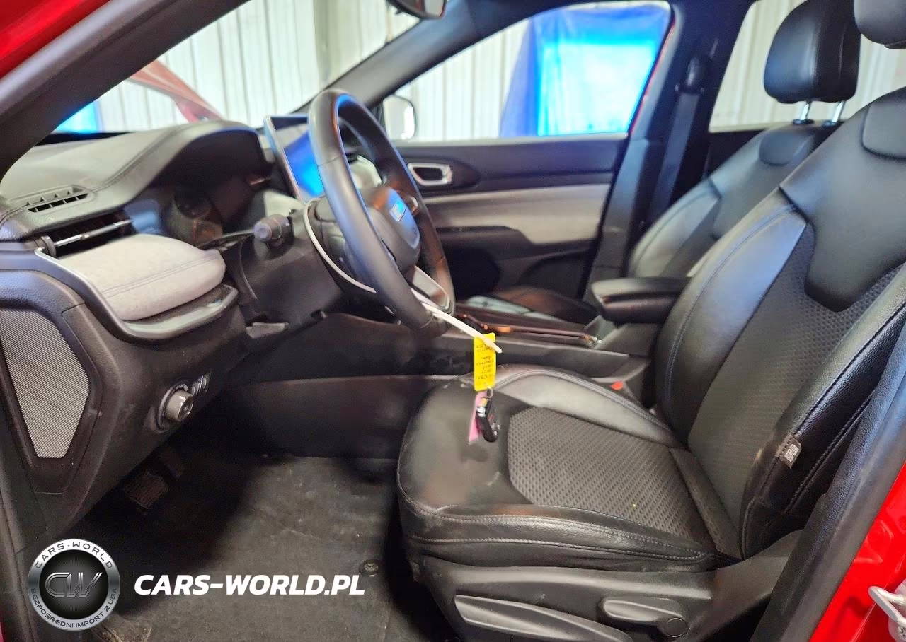 2024 Jeep Compass Latitude VIN:3C4NJDBN4RT607120 - 7