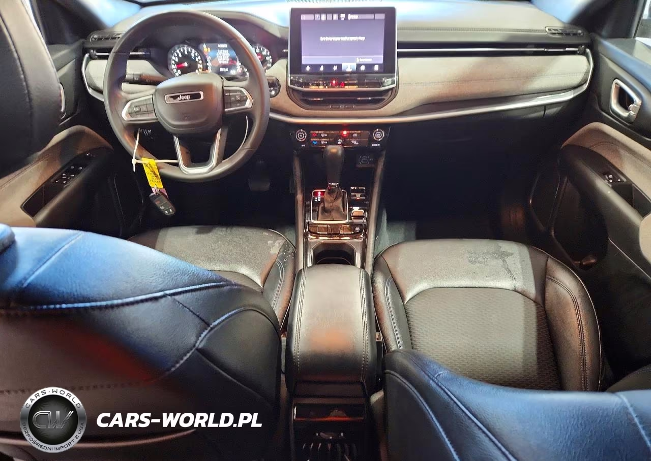 2024 Jeep Compass Latitude VIN:3C4NJDBN4RT607120 - 8